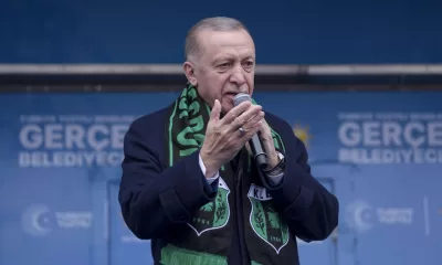 Turkish President and Leader of Justice and Development (AK) Party Recep Tayyip Erdogan addresses the crowd during his party's election rally prior to the municipal elections in Kilis, Turkiye on March 21, 2024. © Muhammed Selim Korkutata/Getty Images