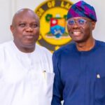 Akinwunmi Ambode (L) and Babajide Sanwo-Olu (R)