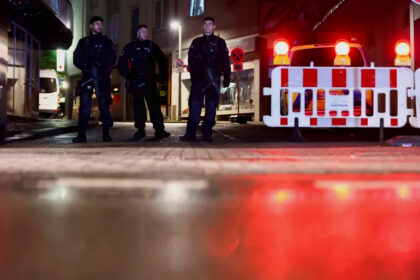 Police officers secure the area of an incident after three people were killed on Friday when a man randomly stabbed passers-by with a knife at a festival in Solingen, Germany [Thilo Schmuelgen/Reuters]