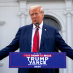 Republican presidential candidate, former US President Donald Trump holds a news conference outside the Trump National Golf Club Bedminster on August 15, 2024 in Bedminster, New Jersey. © Getty Images / Adam Gray / Stringer