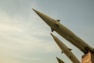 FILE PHOTO. Iranian missiles exhibited in a park in Tehran. © Getty Images / Majid Saeedi