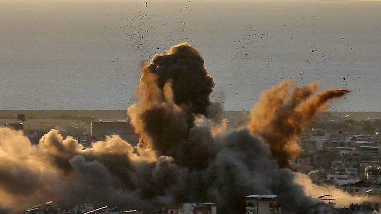 FILE PHOTO. Israeli airstrike in suburbs of Beirut, Lebanon © Getty Images / Marwan Naamani; picture alliance