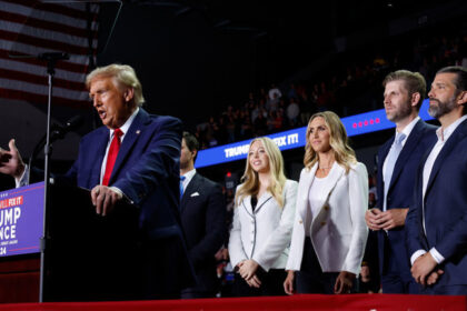 Donald Trump and his children (L-R) Tiffany Trump, daughter-in-law and RNC Co-chair Lara Trump, Eric Trump and Donald Trump Jr. © Getty Images / Chip Somodevilla / Staff