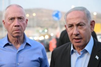 Israeli Prime Minister Benjamin Netanyahu (R) and Israeli Defense Minister Yoav Gallant (L) / Amos Ben-Gershom (GPO) / Anadolu Agency © Getty Images