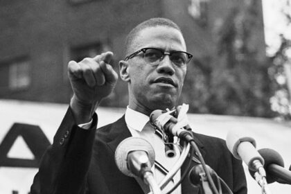 Malcolm X speaks at a rally in Mississippi, June 29, 1963 © Getty Images