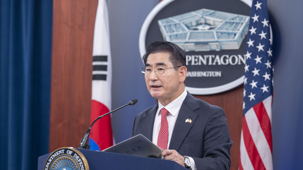 FILE PHOTO. South Korean Defense Minister Kim Yong Hyun speaks during a joint press briefing with Defense Secretary Lloyd Austin at the Pentagon, October 30, 2024. © AP / Kevin Wolf