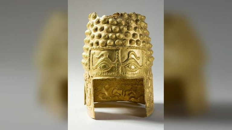 The golden helmet of Cotofenesti